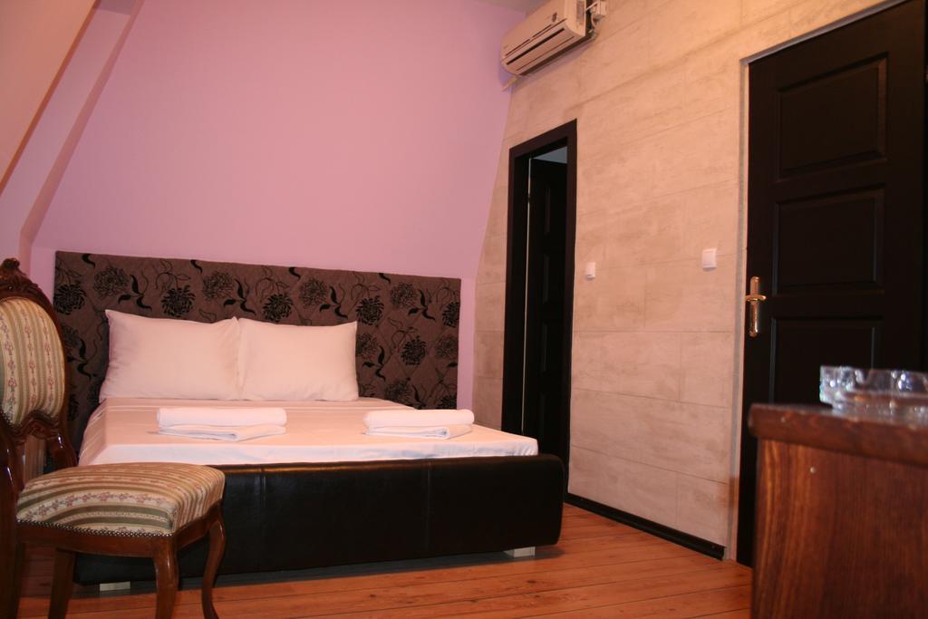 Vila Hedonija Belgrado Habitación foto