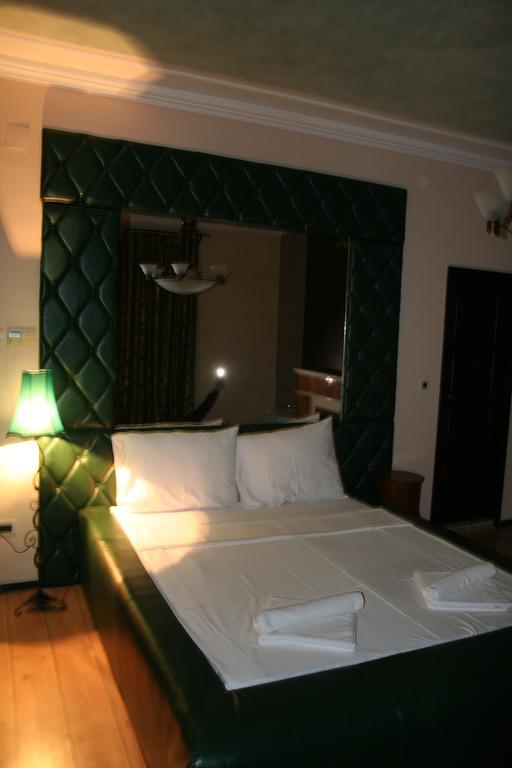Vila Hedonija Belgrado Habitación foto
